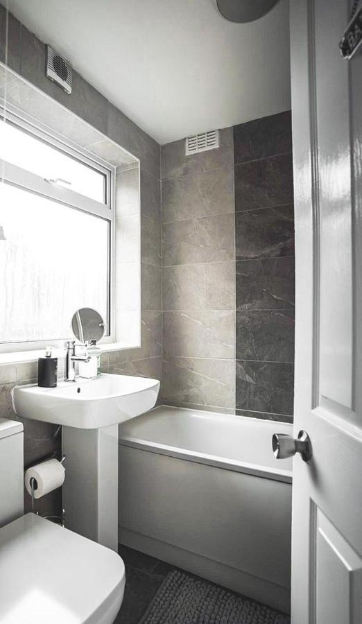 Cosy Affordable Digs Near Coventry City Centre Sleeps5 With Free Parking Exterior photo