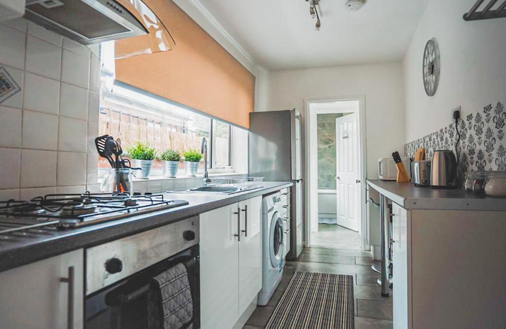 Cosy Affordable Digs Near Coventry City Centre Sleeps5 With Free Parking Exterior photo